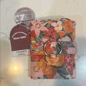 Mundi Floral Clutch with Ring Accent